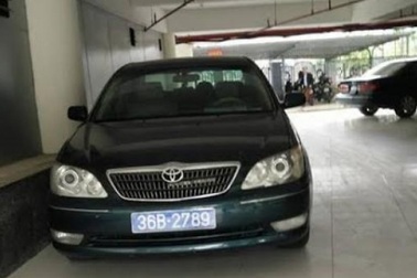 Ôtô Bí thư Thành ủy mượn của doanh nghiệp đã được đổi từ biển xanh sang trắng