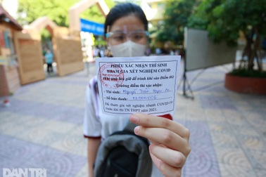 Ngành giáo dục "gồng mình" chống dịch bảo vệ kỳ thi tốt nghiệp THPT 2021