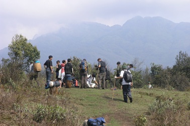 Tạm dừng cấp phép leo núi Phan Si Păng