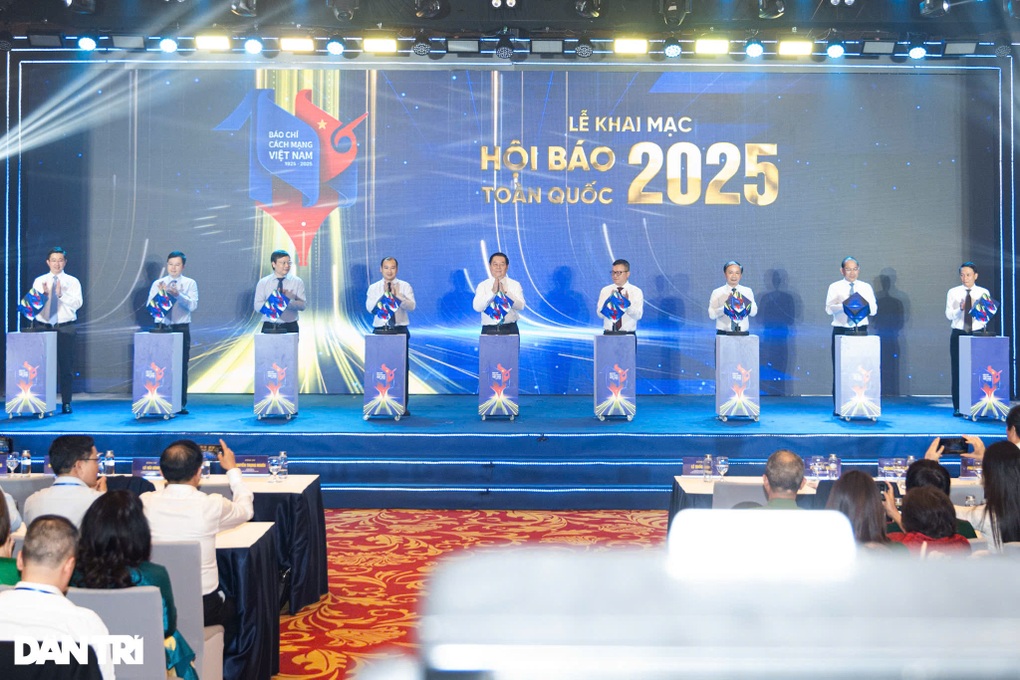 Ngày hội văn hóa - nghề nghiệp của những người làm báo - 3 Ngày hội văn hóa - nghề nghiệp của những người làm báo - 3