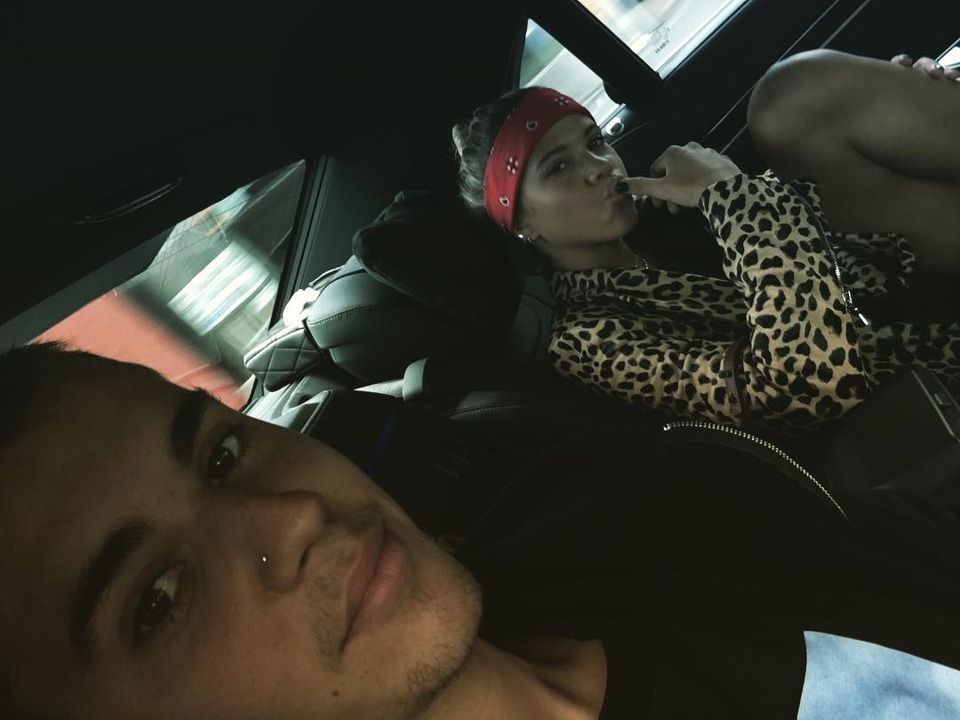 Sofia Richie: Chìm trong danh tiếng của cha, chỉ thu hút vì chuyện tình ái - 7 Sofia Richie: Chìm trong danh tiếng của cha, chỉ thu hút vì chuyện tình ái - 7