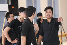 "Canh đồn" khi mọi người đi nghỉ lễ 30/4, thu nhập bằng cả tháng lương