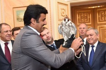 Thế giới 360 độ tuần qua: Putin tặng chim ưng cho Tiểu vương Qatar
