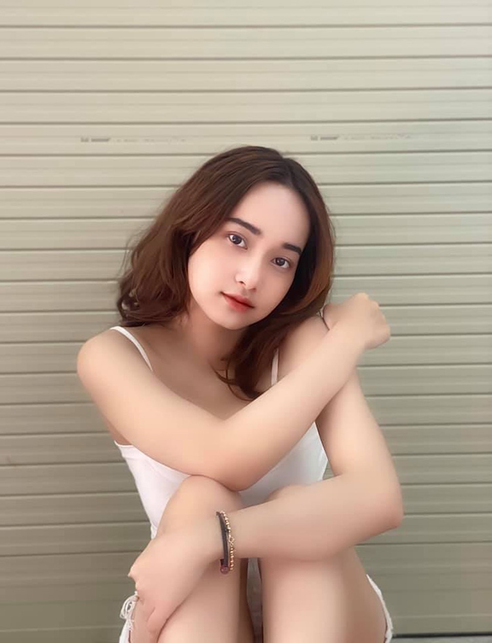 Vẻ đẹp ngọt ngào của nữ sinh Kinh tế khiến dân mạng tan chảy - 19 Vẻ đẹp ngọt ngào của nữ sinh Kinh tế khiến dân mạng tan chảy - 19