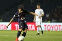 Xuân Trường lập siêu phẩm sút phạt giúp Buriram giành chiến thắng