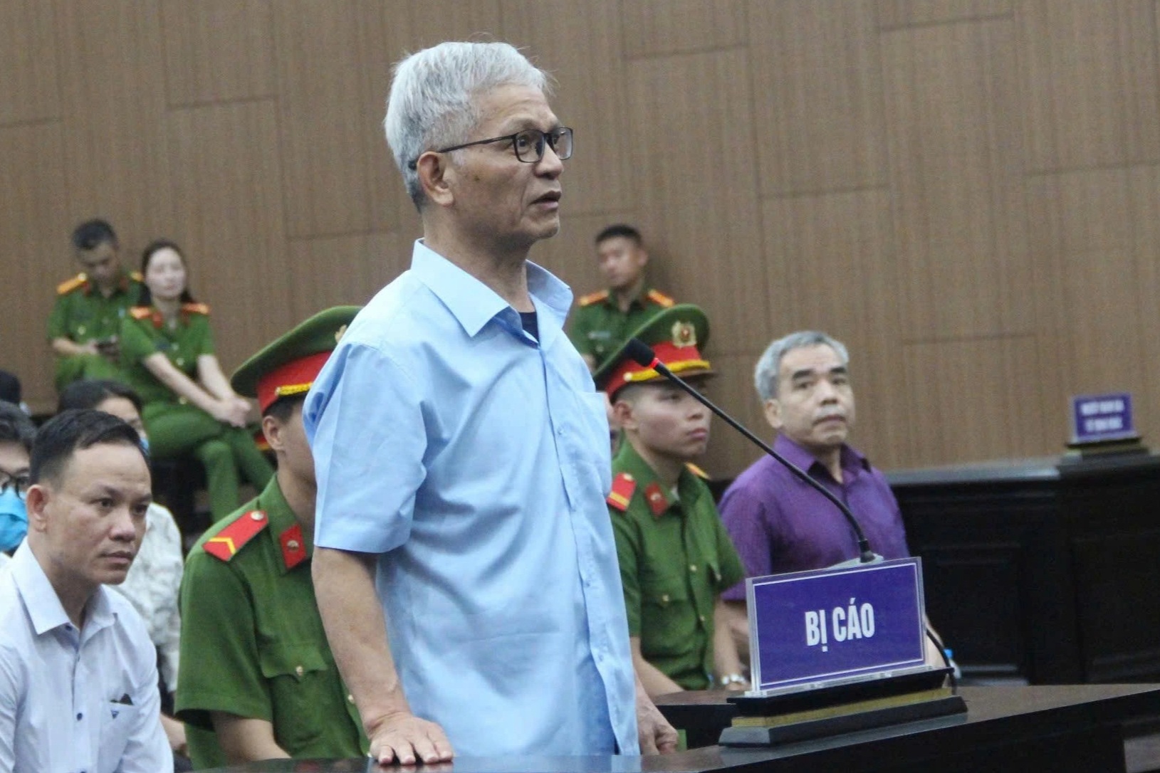 Vụ Phúc Sơn: 72,5 tỷ đồng, 2,62 triệu USD và những lời hối hận - 4 Vụ Phúc Sơn: 72,5 tỷ đồng, 2,62 triệu USD và những lời hối hận - 4