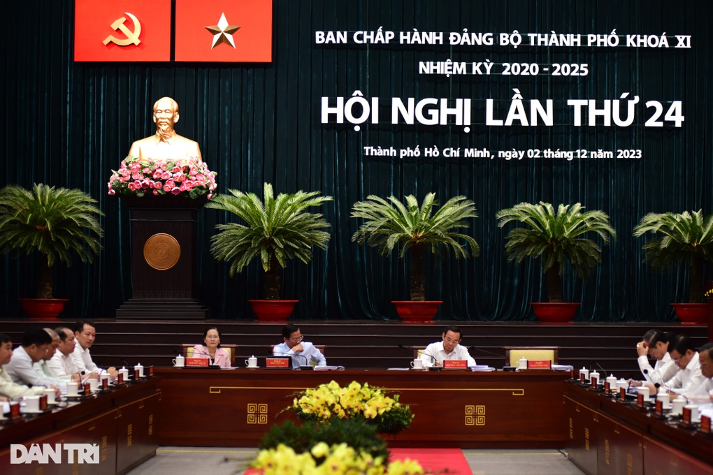Vụ Vạn Thịnh Phát là một trong số các tồn đọng TPHCM phải giải quyết - 1 Vụ Vạn Thịnh Phát là một trong số các tồn đọng TPHCM phải giải quyết - 1