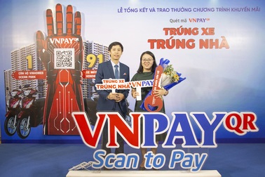 Cô giáo trúng căn hộ cao cấp khi thanh toán qua QR code trên iPay Mobile