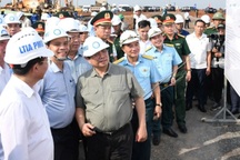 Thủ tướng kiểm tra tiến độ sân bay Long Thành