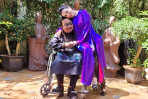 Nhạc sĩ Trần Mạnh Tuấn phẫu thuật não lần 3, vẫn còn hôn mê