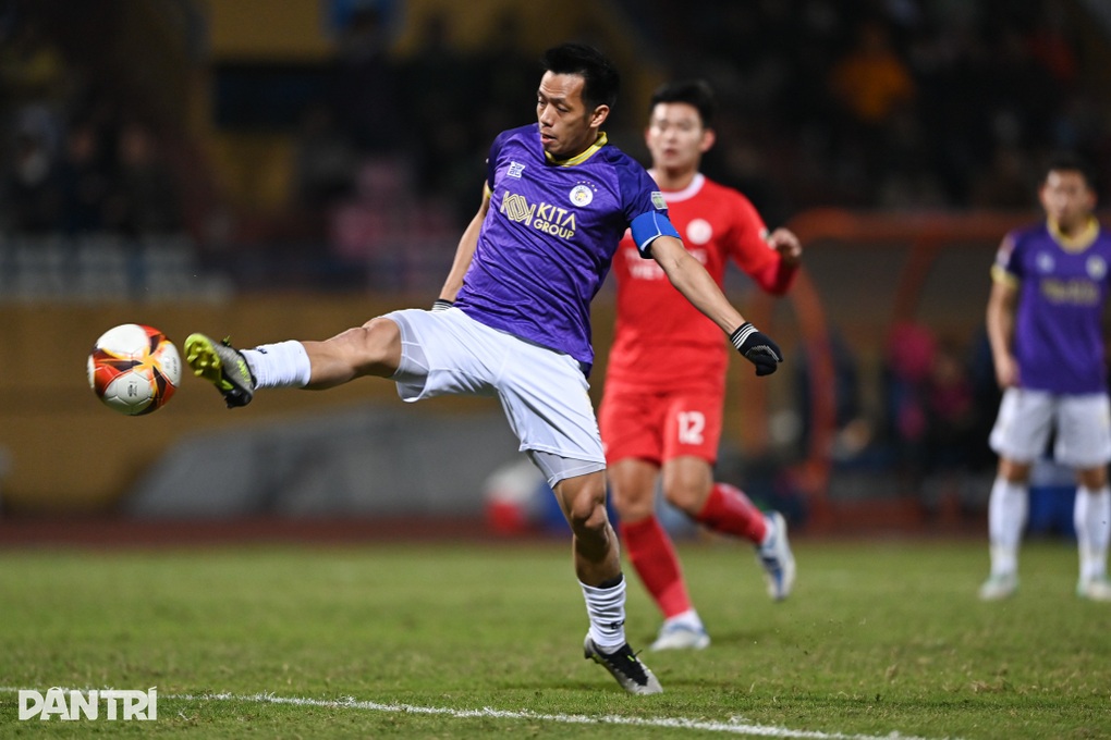 Văn Quyết tỏa sáng, Hà Nội FC đánh bại Thể Công Viettel - 2 Văn Quyết tỏa sáng, Hà Nội FC đánh bại Thể Công Viettel - 2
