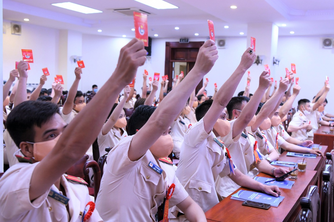 Đẩy mạnh công nghệ thông tin để hạn chế CSGT ra đường - 1 Đẩy mạnh công nghệ thông tin để hạn chế CSGT ra đường - 1