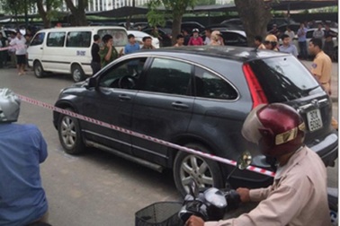 Sếp lớn "bắt tay" giang hồ: Tiền - tình xử bằng dao súng