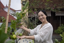 NSND Lê Khanh tiết lộ bất ngờ về cuộc sống bình dị, "nghiện" gia đình