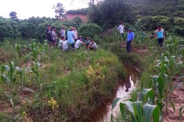 Phát hiện thi thể nạn nhân dưới suối nghi bị sát hại