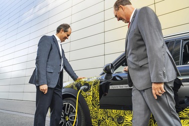 Mini Countryman sẽ có phiên bản hybrid