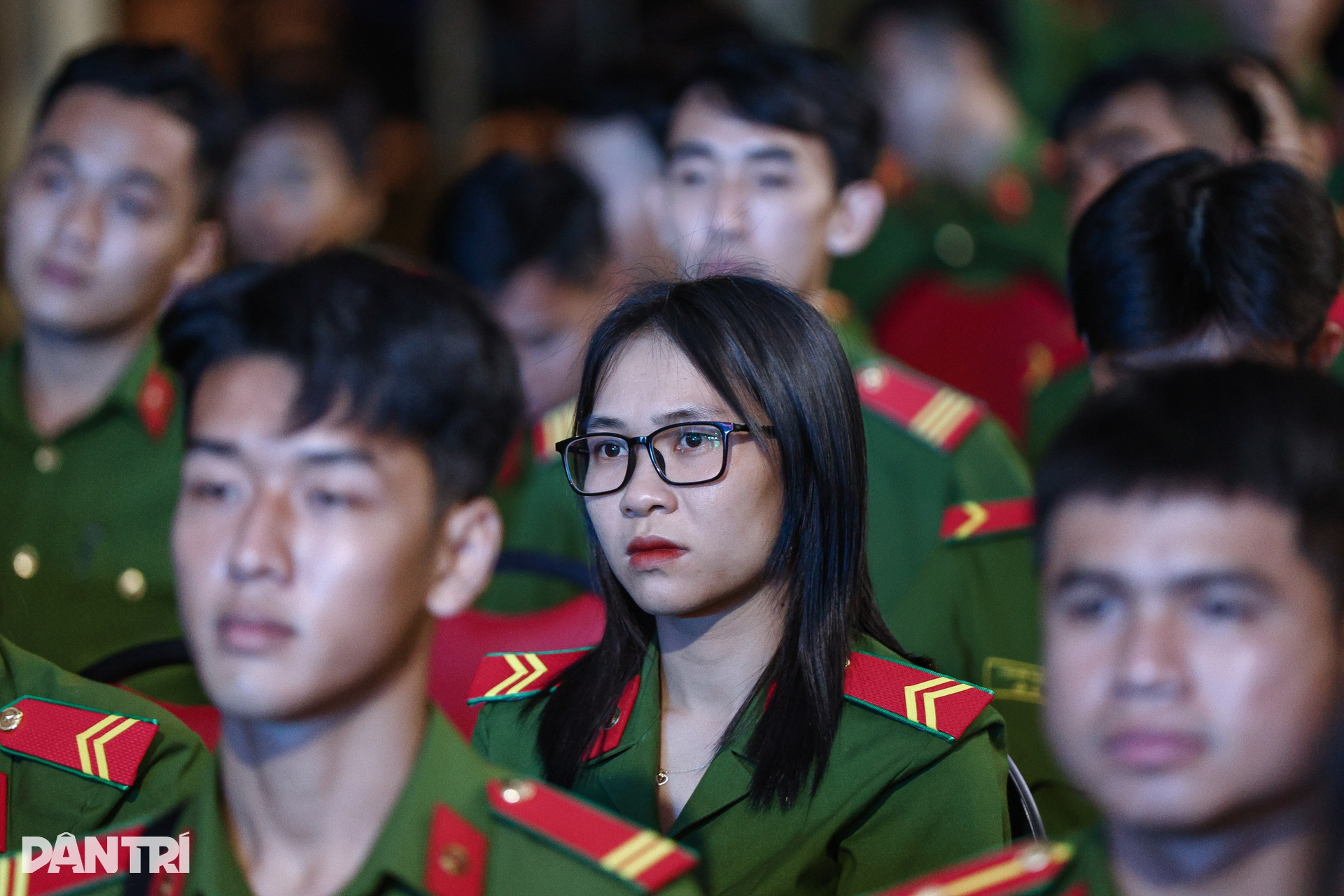Ấn tượng đêm nhạc giao lưu cán bộ chiến sĩ Cảnh sát cơ động TPHCM - 7 Ấn tượng đêm nhạc giao lưu cán bộ chiến sĩ Cảnh sát cơ động TPHCM - 7