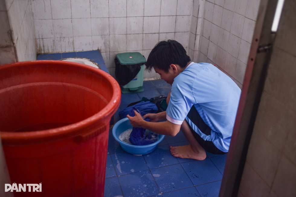 Từ khách sạn khang trang đến ký túc xá lỗi thời ở TPHCM - 8 Từ khách sạn khang trang đến ký túc xá lỗi thời ở TPHCM - 8