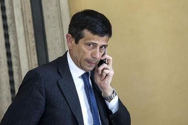 Chính trường Italy tiếp tục rúng động vì bê bối tham nhũng mới