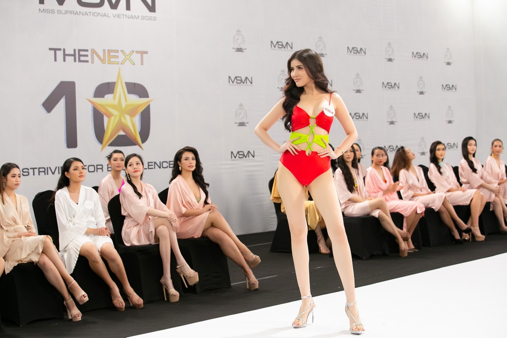 Thí sinh Hoa hậu Siêu quốc gia Việt Nam nóng bỏng với bikini - 6 Thí sinh Hoa hậu Siêu quốc gia Việt Nam nóng bỏng với bikini - 6