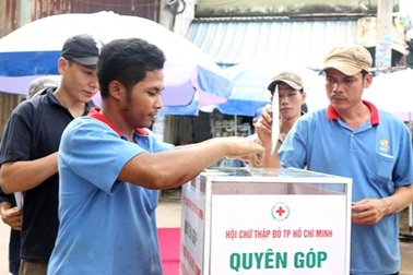 Thủ tướng: Xử nghiêm việc trục lợi quyên góp, ủng hộ phòng chống dịch