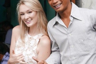 Cặp đôi đũa lệch gây “bão”một thời ở Indonesia trở lại với loạt khoảnh khắc ngọt ngào!