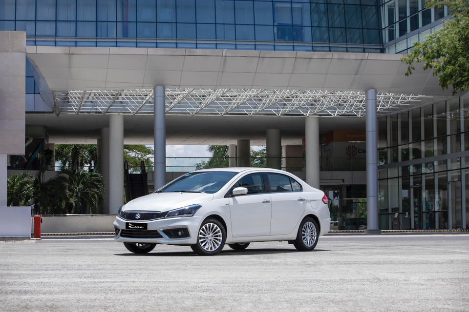 Ciaz mới - Chiếc sedan phục vụ cả công việc và gia đình - 2 Ciaz mới - Chiếc sedan phục vụ cả công việc và gia đình - 2