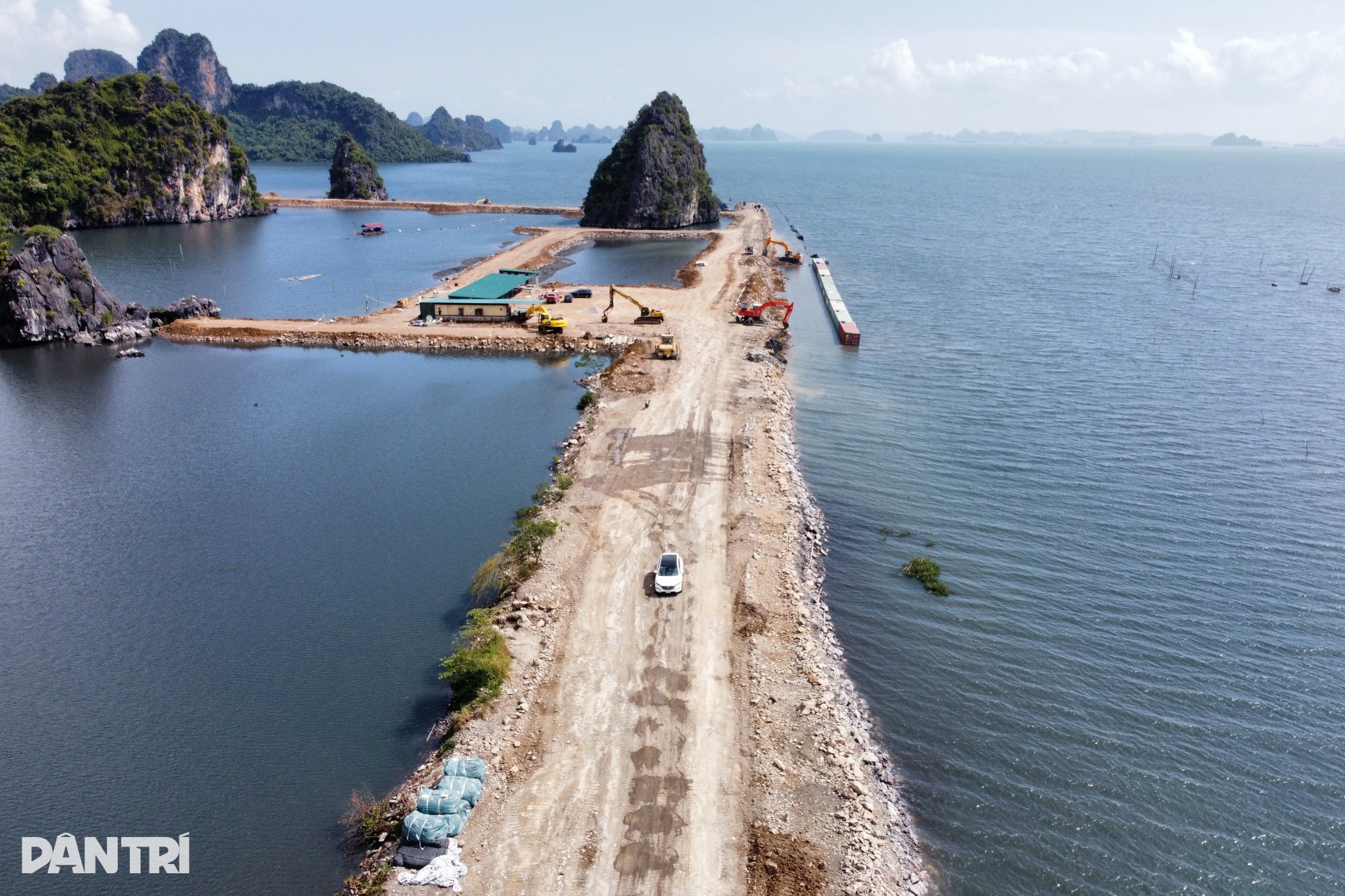 Chủ dự án lấn biển ở Quảng Ninh bị phạt 125 triệu đồng - 1 Chủ dự án lấn biển ở Quảng Ninh bị phạt 125 triệu đồng - 1