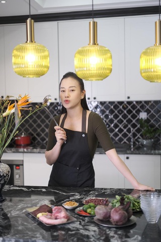 Từ “Quỳnh búp bê” đến phu nhân hào môn: Phương Oanh thay đổi ra sao? - 5