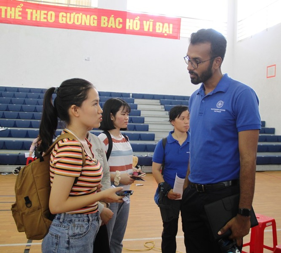 Bình Định: Hơn 2.000 sinh viên dự Ngày hội việc làm 2020 - 4 Bình Định: Hơn 2.000 sinh viên dự Ngày hội việc làm 2020 - 4