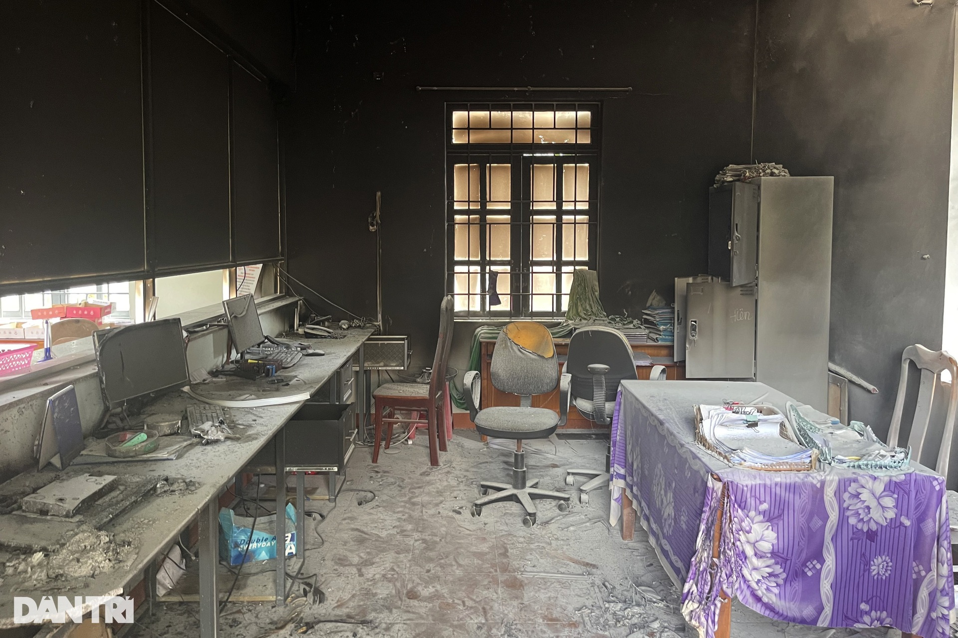 Vụ tấn công ở Đắk Lắk: Khẩn trương sửa chữa trụ sở xã - 7 Vụ tấn công ở Đắk Lắk: Khẩn trương sửa chữa trụ sở xã - 7
