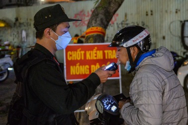 Liên hoan mừng 8/3, tài xế vi phạm nồng độ cồn vượt mức kịch khung