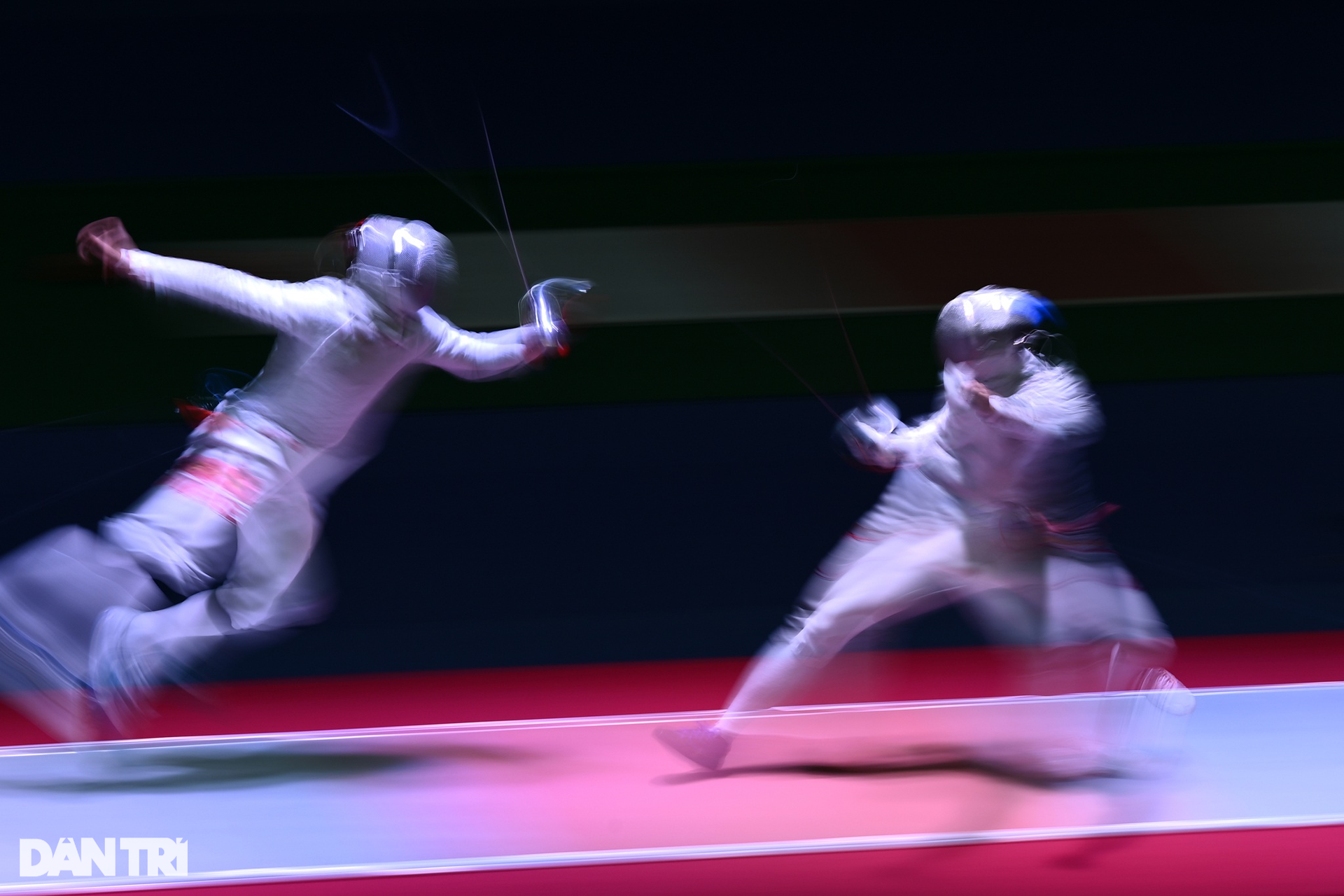 Ngắm những đường kiếm sáng loáng nhanh như điện tại SEA Games 31 - 8 Ngắm những đường kiếm sáng loáng nhanh như điện tại SEA Games 31 - 8