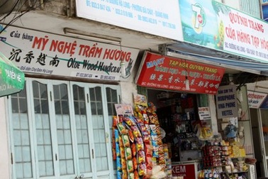 "Phố Trung Quốc" giữa lòng Hạ Long