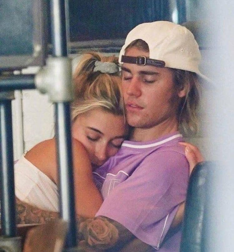 Bi kịch của Justin Bieber và chiếc phao cứu sinh mang tên tình yêu - 11 Bi kịch của Justin Bieber và chiếc phao cứu sinh mang tên tình yêu - 11