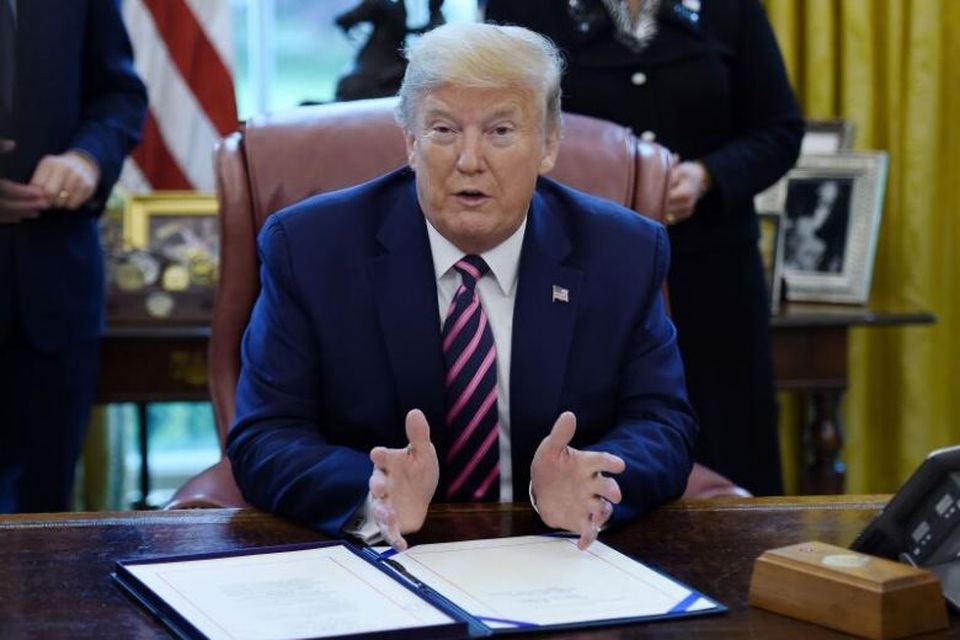 Gần 52.000 người chết vì Covid-19, ông Trump nói Mỹ đã ứng phó rất tốt - 1 Gần 52.000 người chết vì Covid-19, ông Trump nói Mỹ đã ứng phó rất tốt - 1