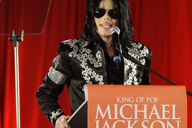 Gia đình Michael Jackson thua kiện 