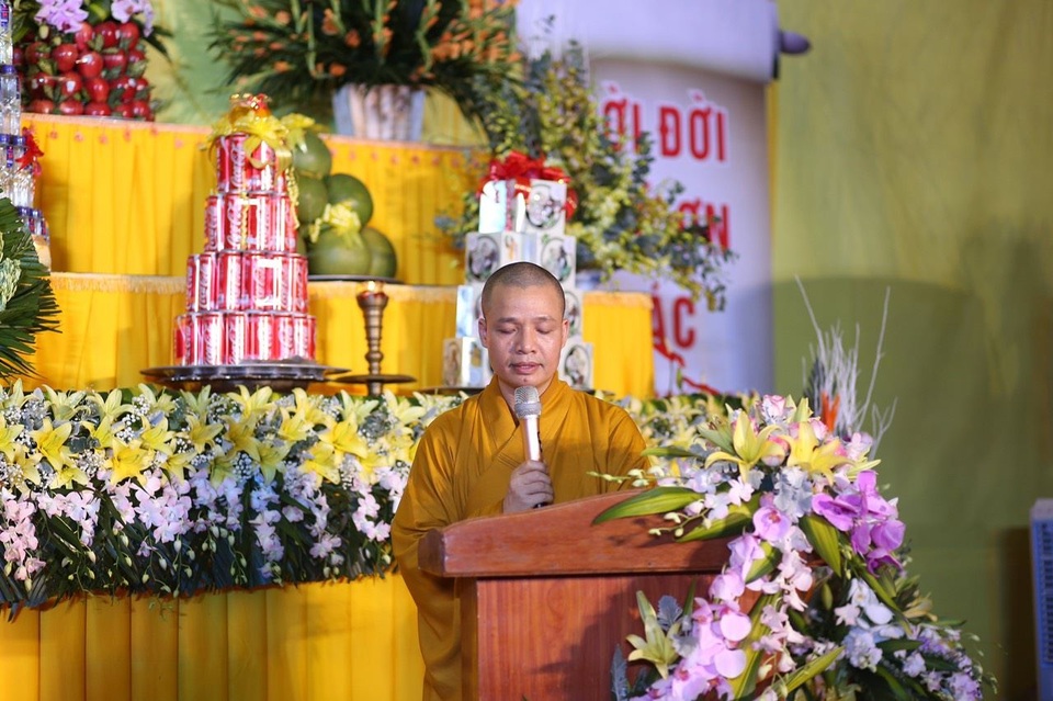 Lễ cầu siêu tri ân các Anh hùng liệt sỹ tại đền thờ Hoa Lư - Ninh Bình - 4 Lễ cầu siêu tri ân các Anh hùng liệt sỹ tại đền thờ Hoa Lư - Ninh Bình - 4