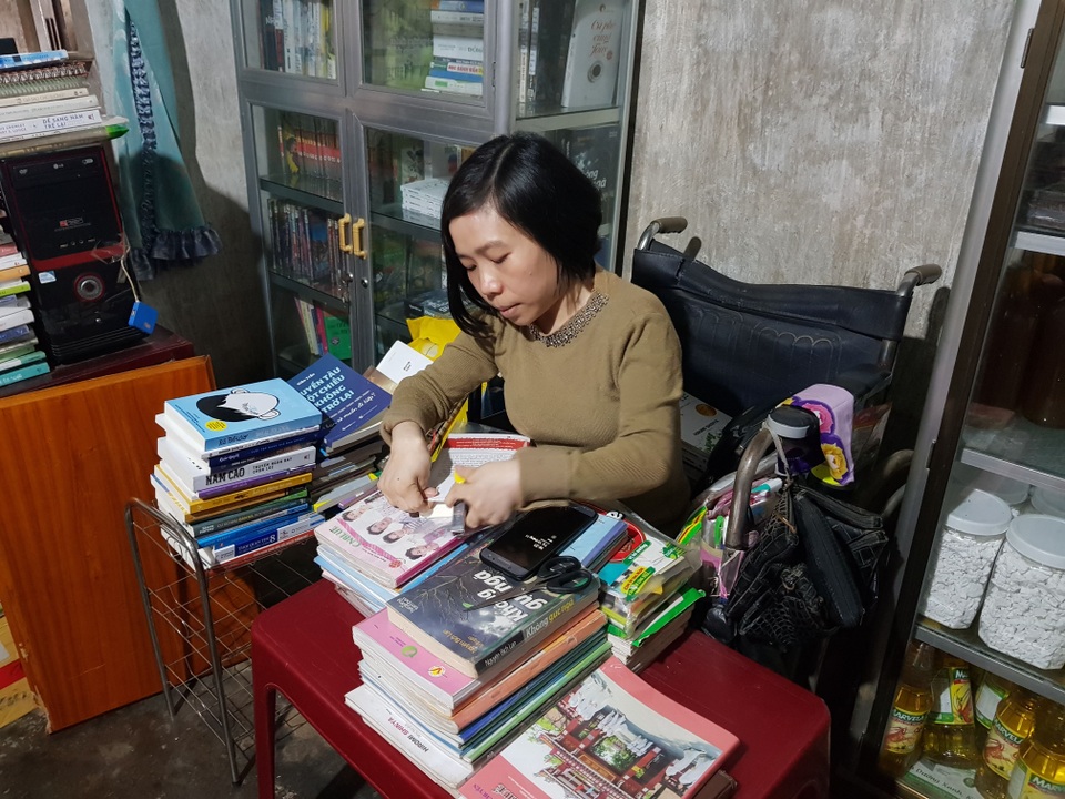Tủ sách miễn phí của cô bé Nga - 3 Tủ sách miễn phí của cô bé Nga - 3