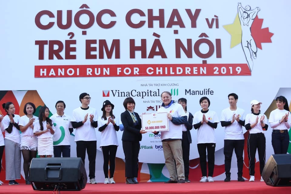 Các đại sứ tham gia chạy vì trẻ em Hà Nội 2019 - 16 Các đại sứ tham gia chạy vì trẻ em Hà Nội 2019 - 16