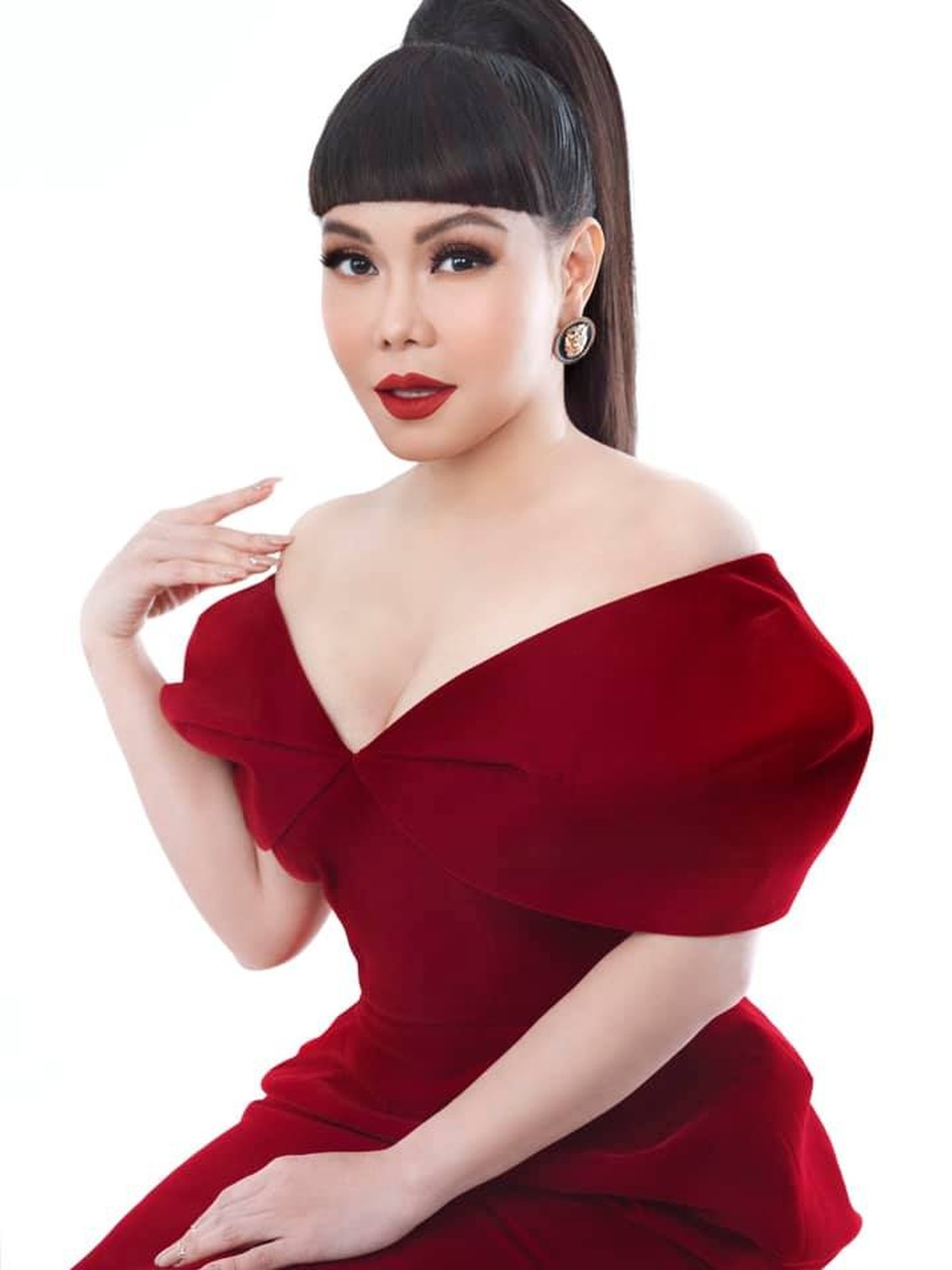 Việt Hương chia sẻ vì sao không còn xuất hiện cùng Hoài Linh trong gameshow - 4 Việt Hương chia sẻ vì sao không còn xuất hiện cùng Hoài Linh trong gameshow - 4
