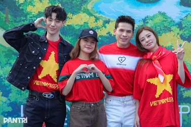 Các nghệ sĩ tham gia phát động công trình xanh vì Thủ đô