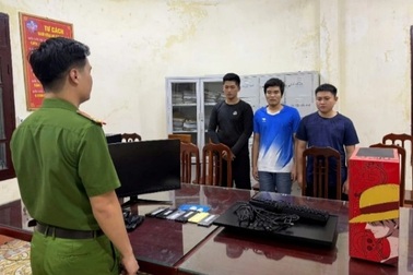 Giả nhân viên công ty game lừa tiền người chơi "Liên minh huyền thoại"