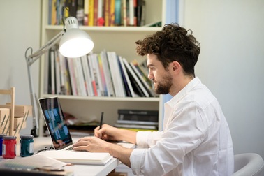 Thách thức và cơ hội từ xu hướng làm việc tự do