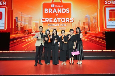 Shopee vinh danh Hannah Olala với giải thưởng “Best Premium Livestream Star”