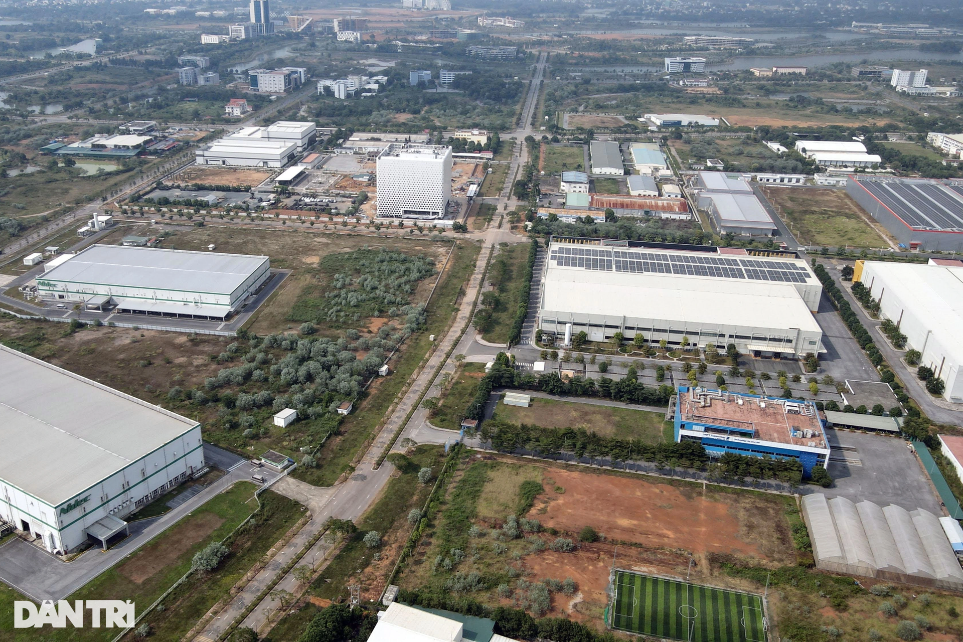 Sau hơn 2 thập kỷ thành lập, khu công nghệ cao Hòa Lạc giờ ra sao? - 2 Sau hơn 2 thập kỷ thành lập, khu công nghệ cao Hòa Lạc giờ ra sao? - 2