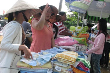 Tưng bừng ngày hội mua hàng cùng “Đại sứ hàng Việt”