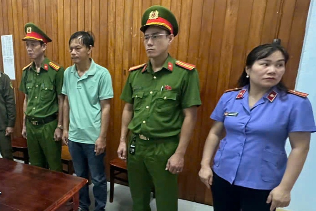 Khởi tố giám đốc doanh nghiệp mua 21 tờ hóa đơn giá trị gia tăng khống - 1 Khởi tố giám đốc doanh nghiệp mua 21 tờ hóa đơn giá trị gia tăng khống - 1