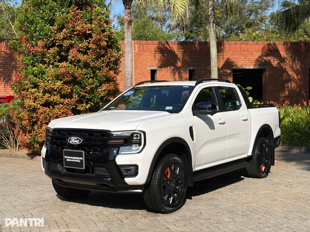 Ford lắp động cơ mới cho Ranger Wildtrak, Everest và Ranger Raptor - 1