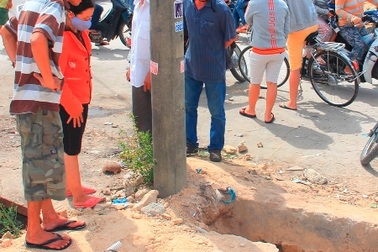 Phát hiện xác người đàn ông dưới cống nước